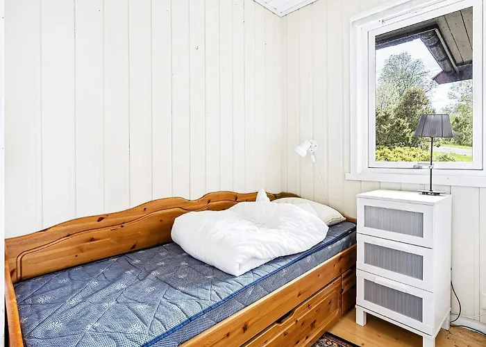 6 Person In Anneland-by Traum Anneland